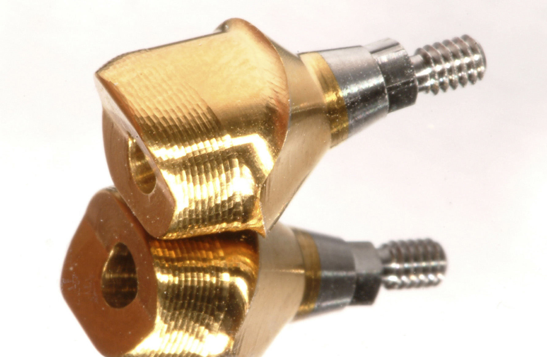 Dental News Achieving anatomical shape, support and colour with an