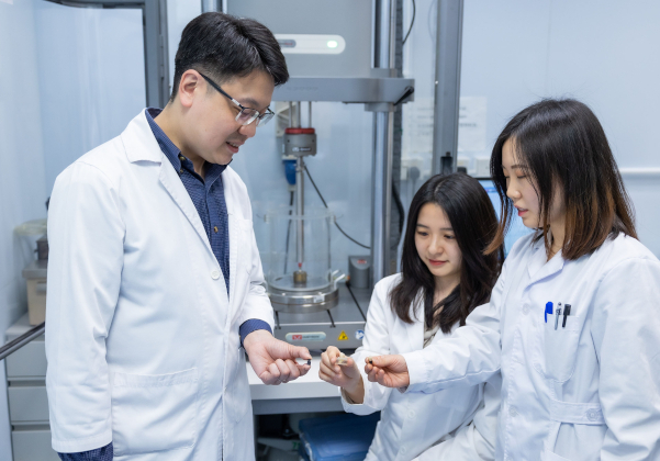 From left: Research team members Dr James Tsoi and PhD students Yanning Chen and Xuedong Bai.