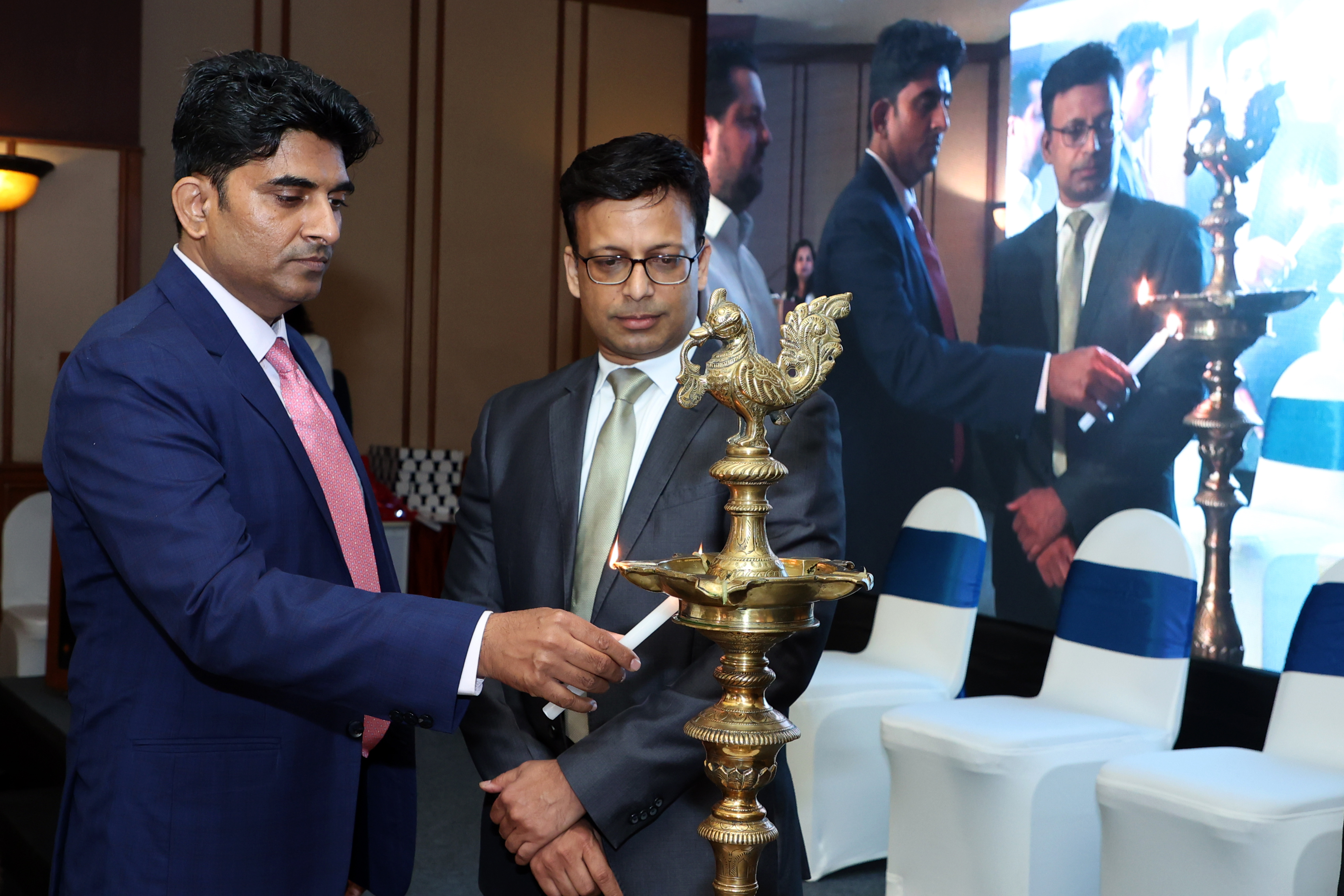 Drs. Ratnadeep Jadhav & Pankaj Chivte Lighting the lamp